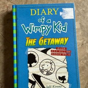 Diary of a Wimpy Kid. The Getaway - Blue Cover